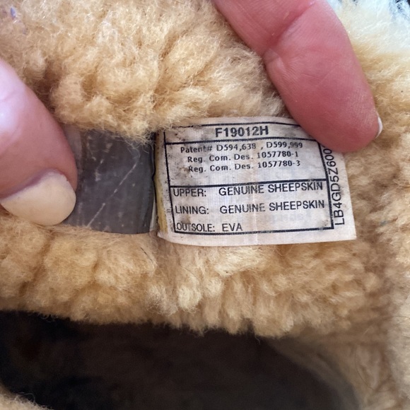 UGG boots Sz 9 - Picture 5 of 6